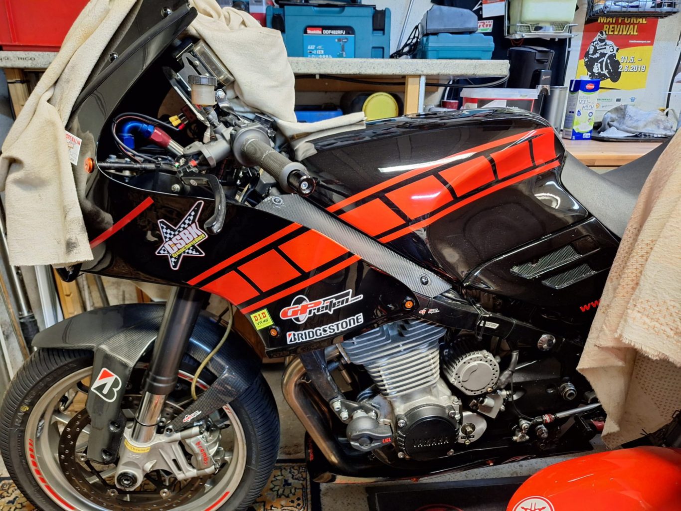 verschiedene Motorradaufkleber